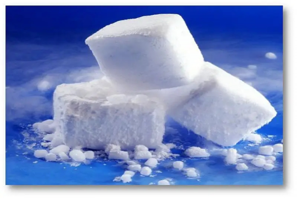 干冰散热实测温度是多少（干冰的温度一般会达到多少摄氏度
）